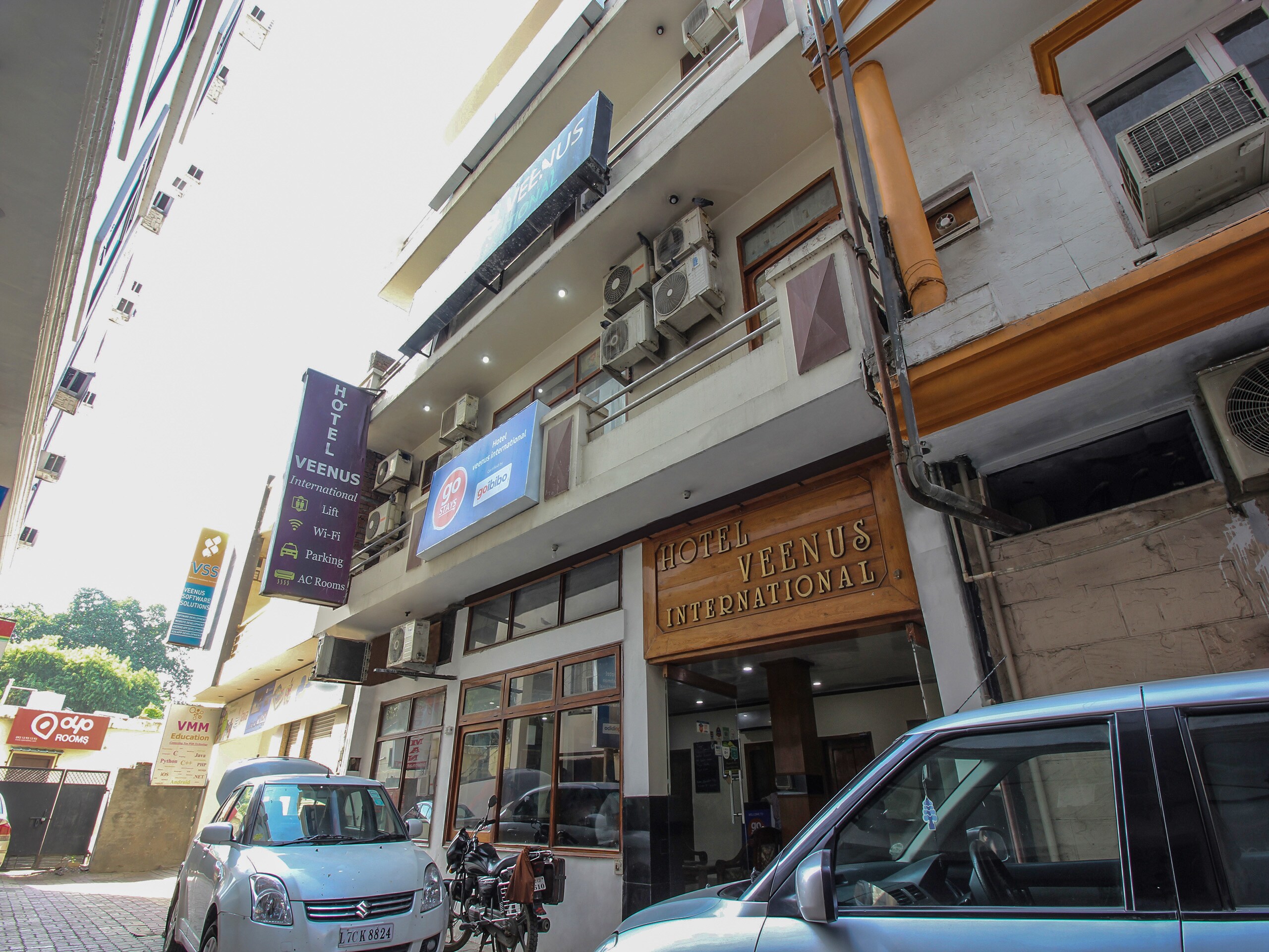Hotel veenus international - Tap to explore photos