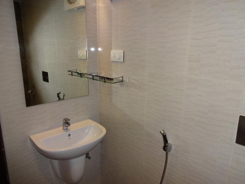 Buhari Royale Boutique Hotel - Tap to explore photos