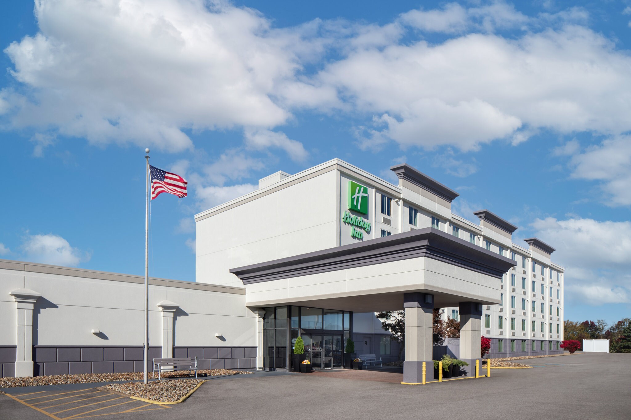 Holiday Inn WEIRTON - Tap to explore photos