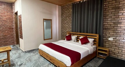 Hotel Paul Villa Room Type - Deluxe room