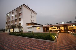 HOTEL MAJESTIQUE, Pune