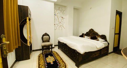 PETAL OF MEWAR - A Luxury Boutique Hotel Room Type - Mewari Queen Suite