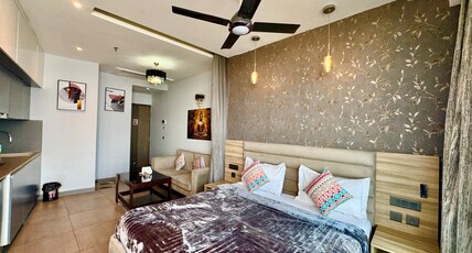 Mulberry Homes Supernova Room Type - CityGlow 28 | River & City View Apartment