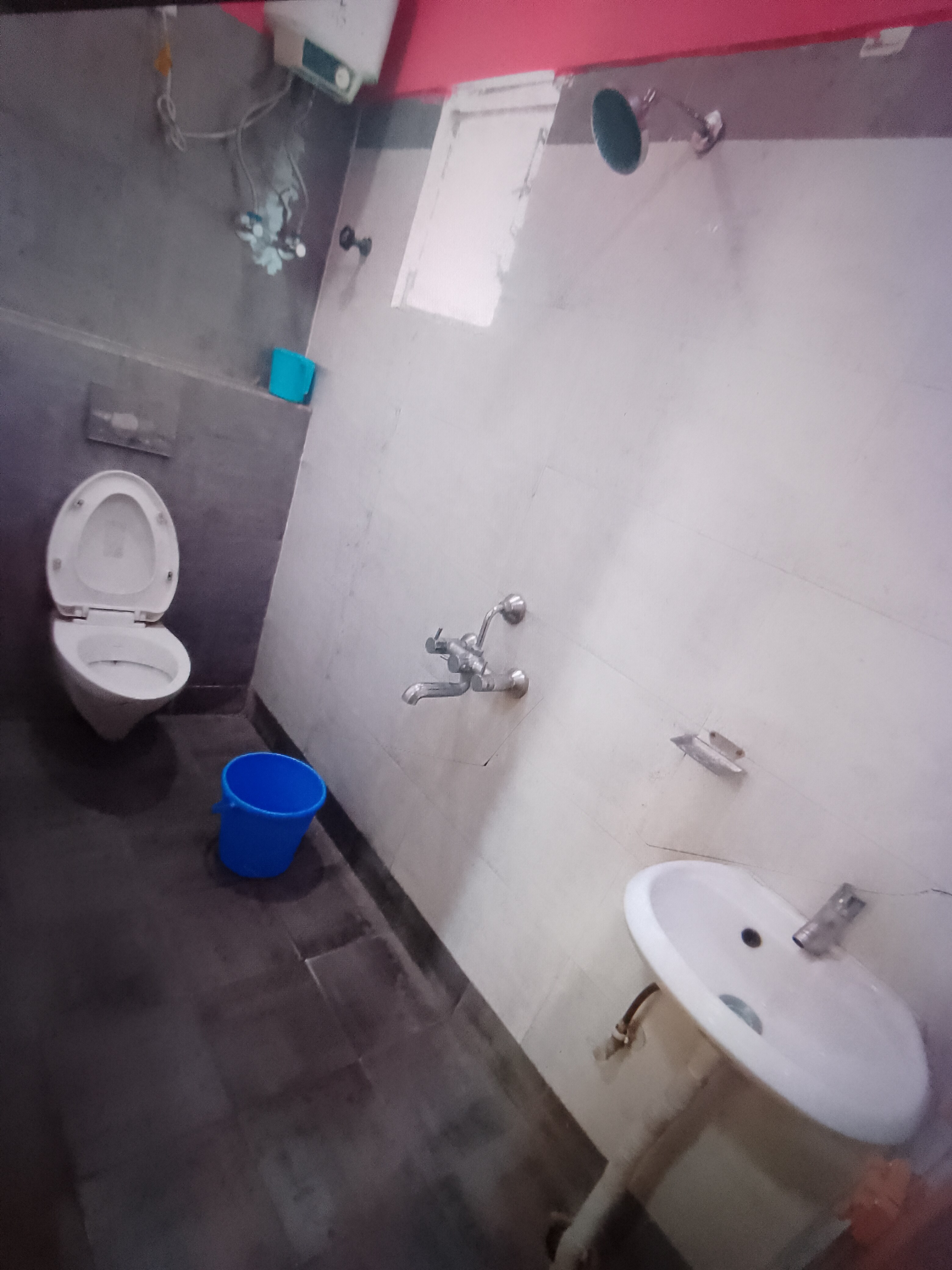 RAJ GUEST HOUSE Kolkata - Tap to explore photos