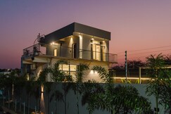 Boho 4BHK Pool Hill Views by Bliss Farm Stays