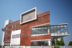 The Pearl Club Resort