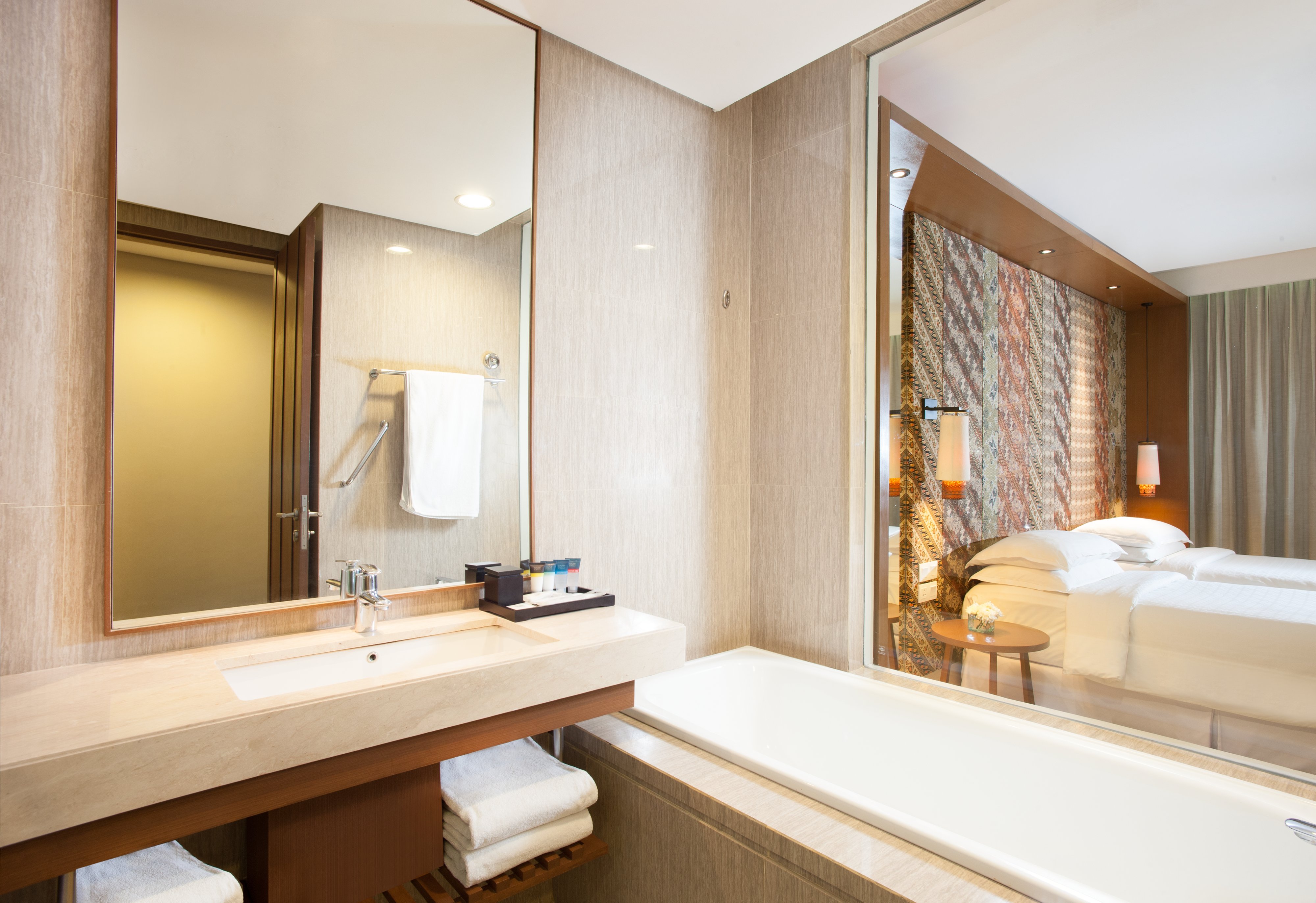 Four Points by Sheraton Bali Seminyak - Tap to explore photos