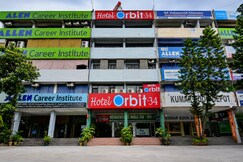 Hotel Orbit 34