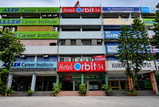 Hotel Orbit 34