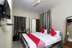 Hotel O Royal Holiday