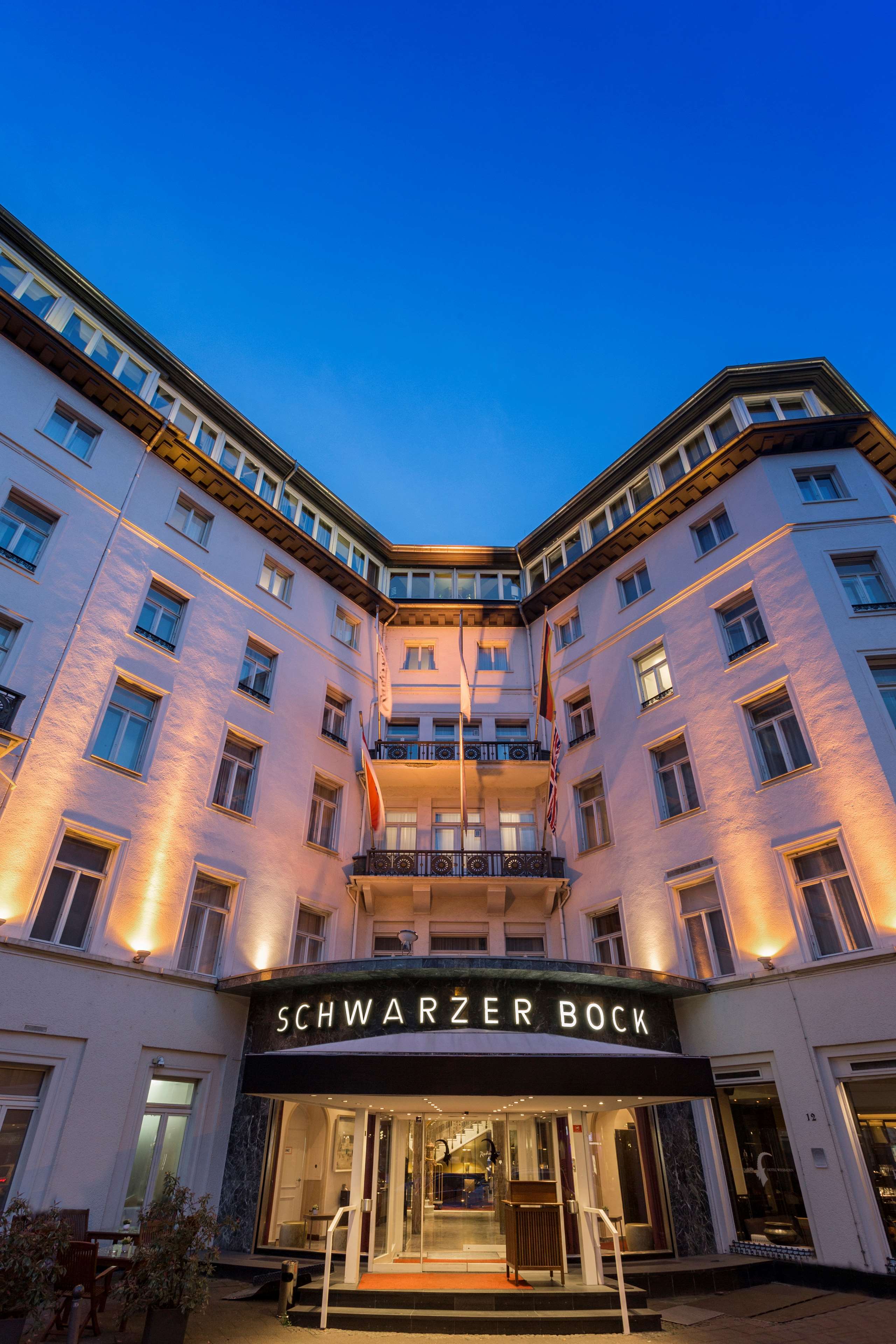 Radisson Blu Schwarzer Bock Hotel - Tap to explore photos