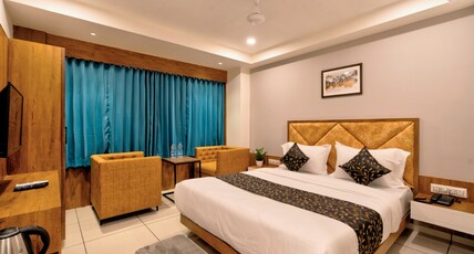Hotel Royal Crown Room Type - Super Deluxe Room