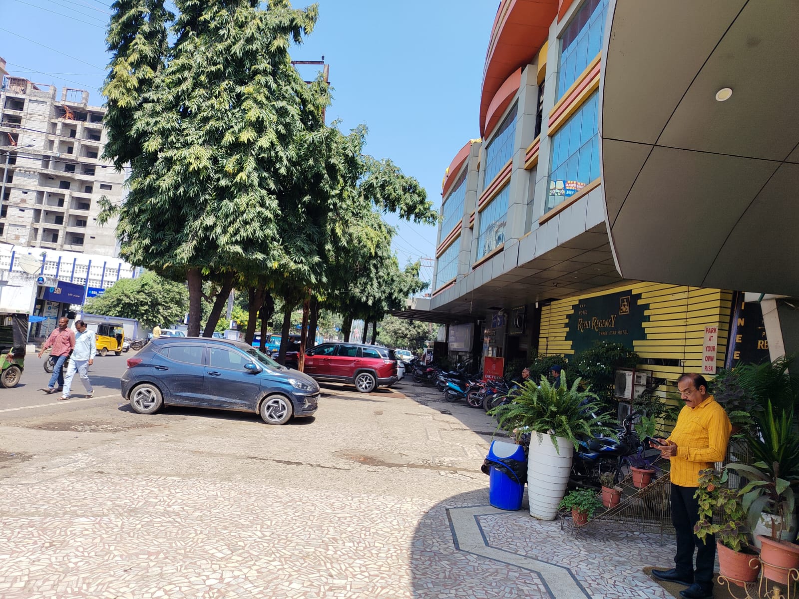 Hotel Rishi Regency - Tap to explore photos