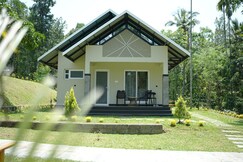 Cloudwood resort premium cottage