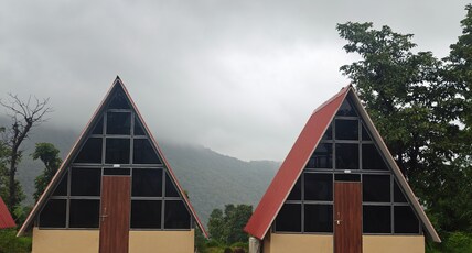 Huts And Hunters Resort Saputara Room Type - A shape Cottage