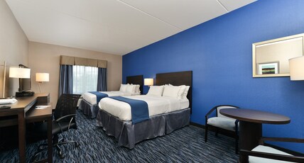 Holiday Inn Express & Suites PEEKSKILL-LOWER HUDSON VALLEY Room Type - 2 Queen Beds Standard Extra Floor Space Holiday Inn Express & Suites PEEKSKILL-LOWER HUDSON VALLEY Room Type - 2 Queen Beds Standard Extra Floor Space
