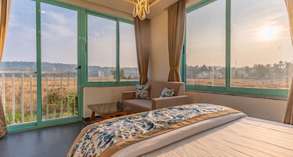The Paradise by the Fields Room Type - Deluxe Room with Bay View