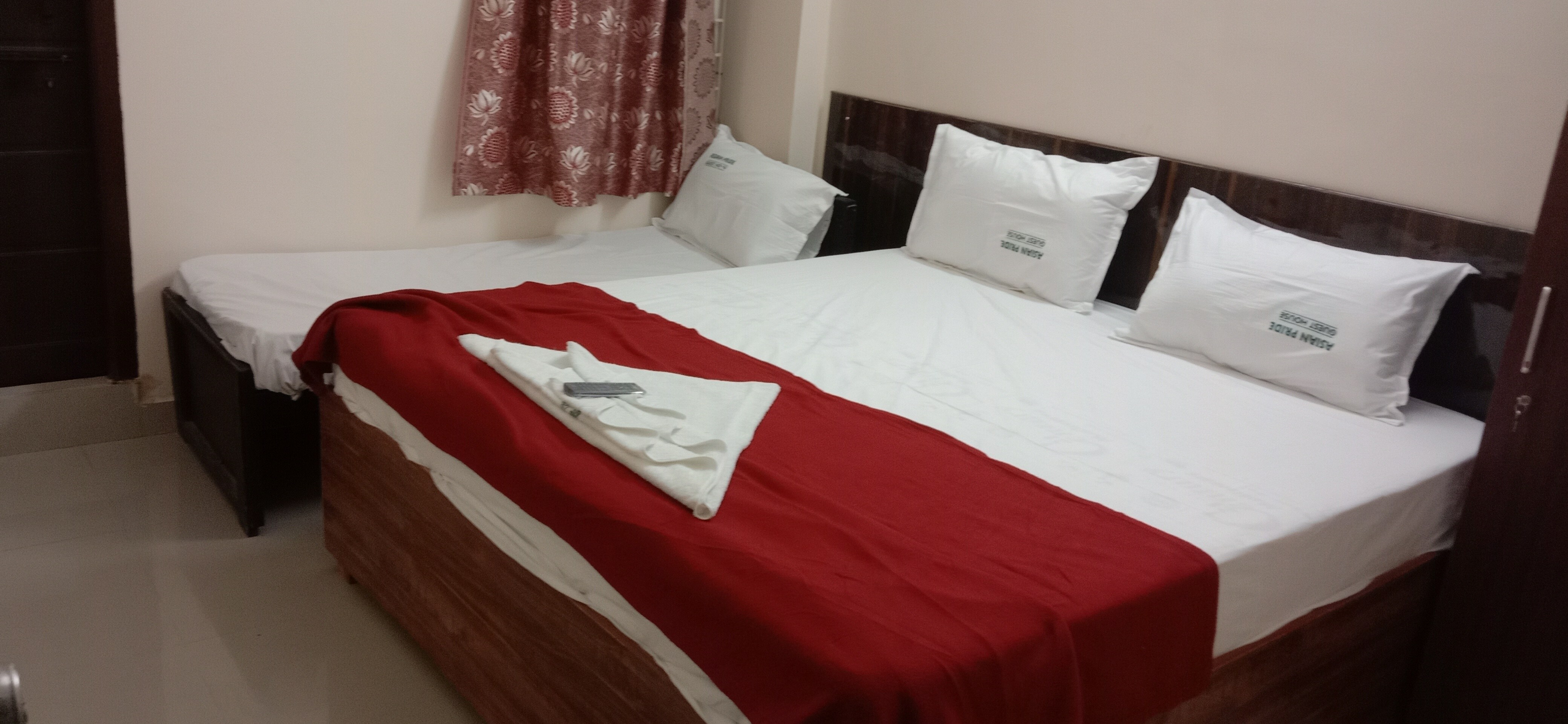 Asian Pride Guest House - Tap to explore photos