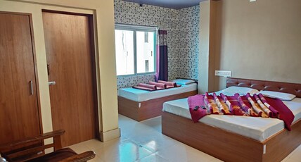Hotel Avadh Room Type - Double Bed Non AC