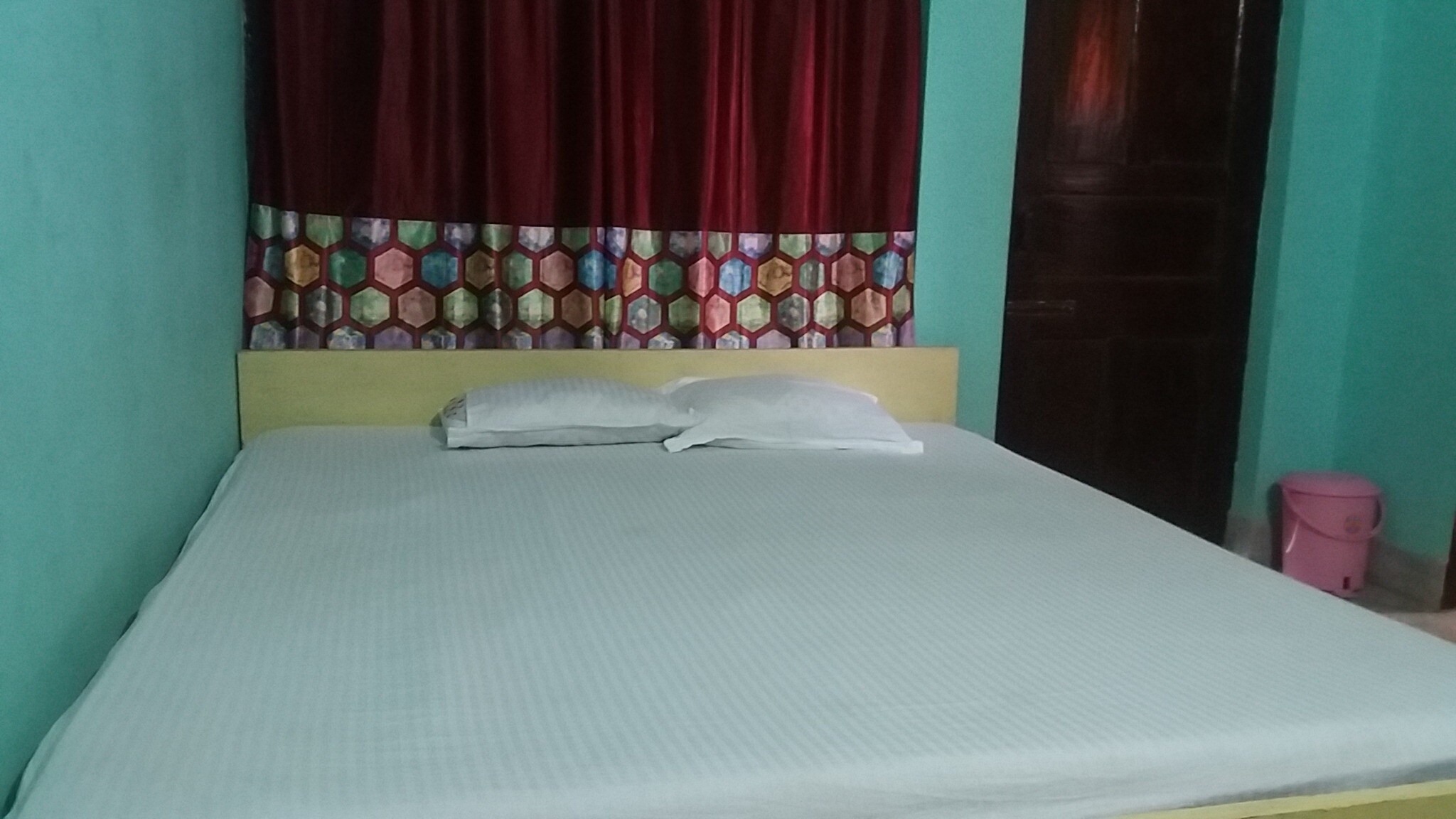 Samrat Guest House - Tap to explore photos