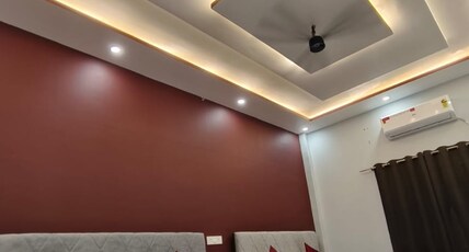 Shree R Palace Room Type - Bedroom 1