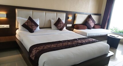 Hotel Sejal inn by Nexottel Room Type - Deluxe room with Mountain Valley  View