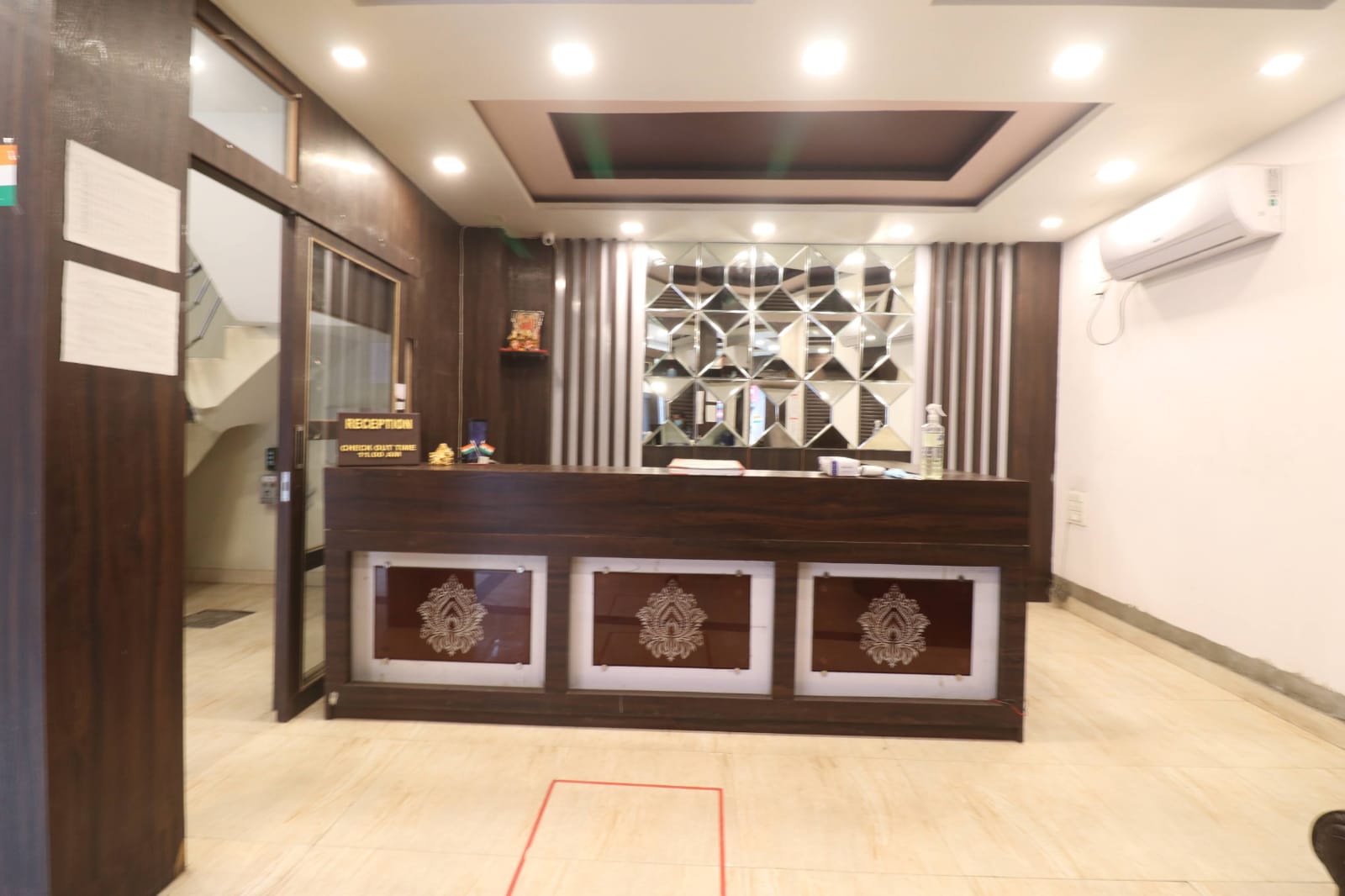 Hotel Balaji inn - Tap to explore photos