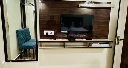 HOTEL VEDIKA PALACE Room Type - Executive Room