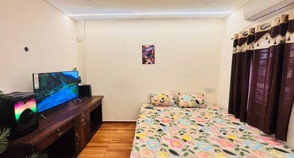 Peaceful Home for Work Relaxation Room Type - Bedroom