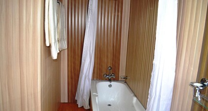 Houseboat Iraq Room Type - Super Deluxe Room