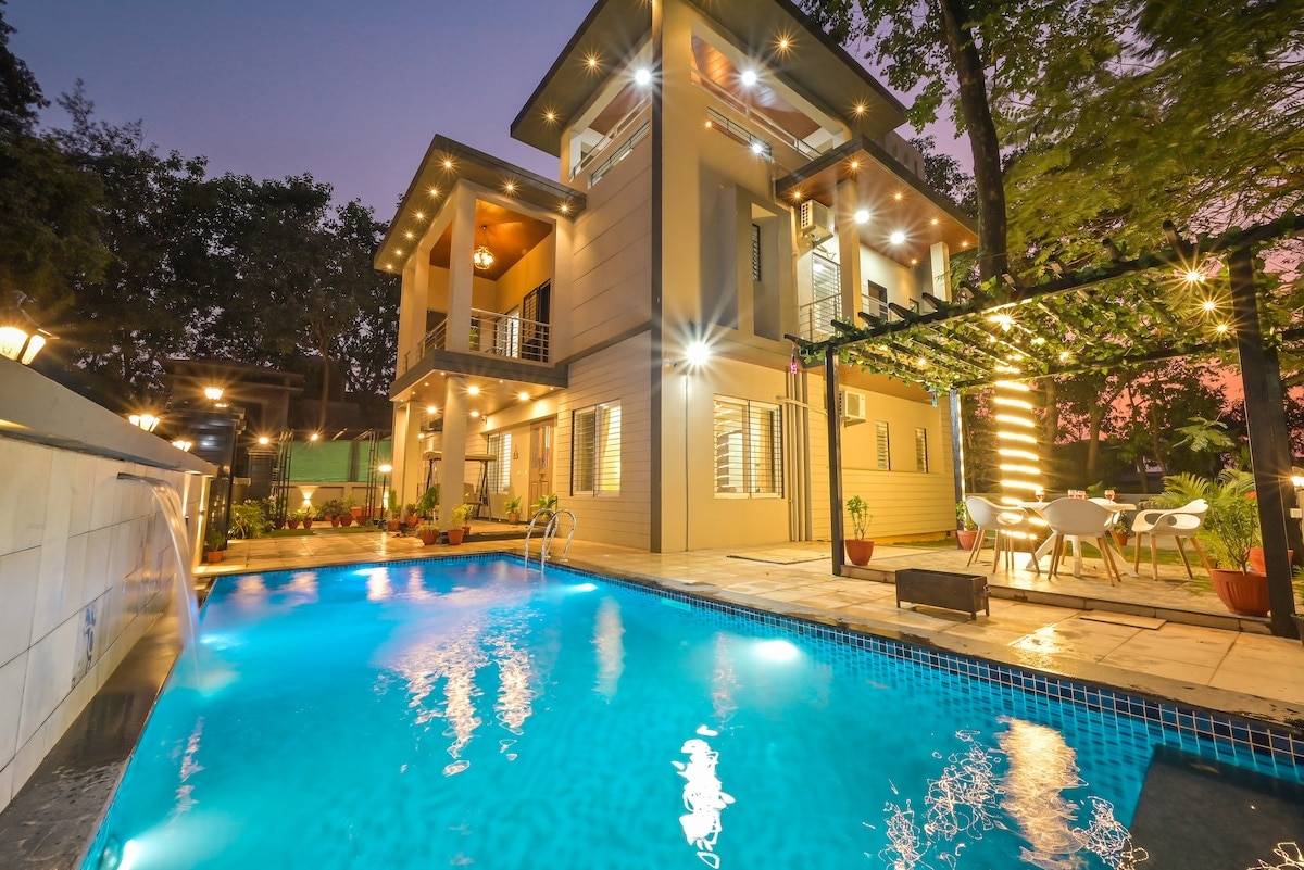 5BHK - Costa Fortune Villa - Tap to explore photos