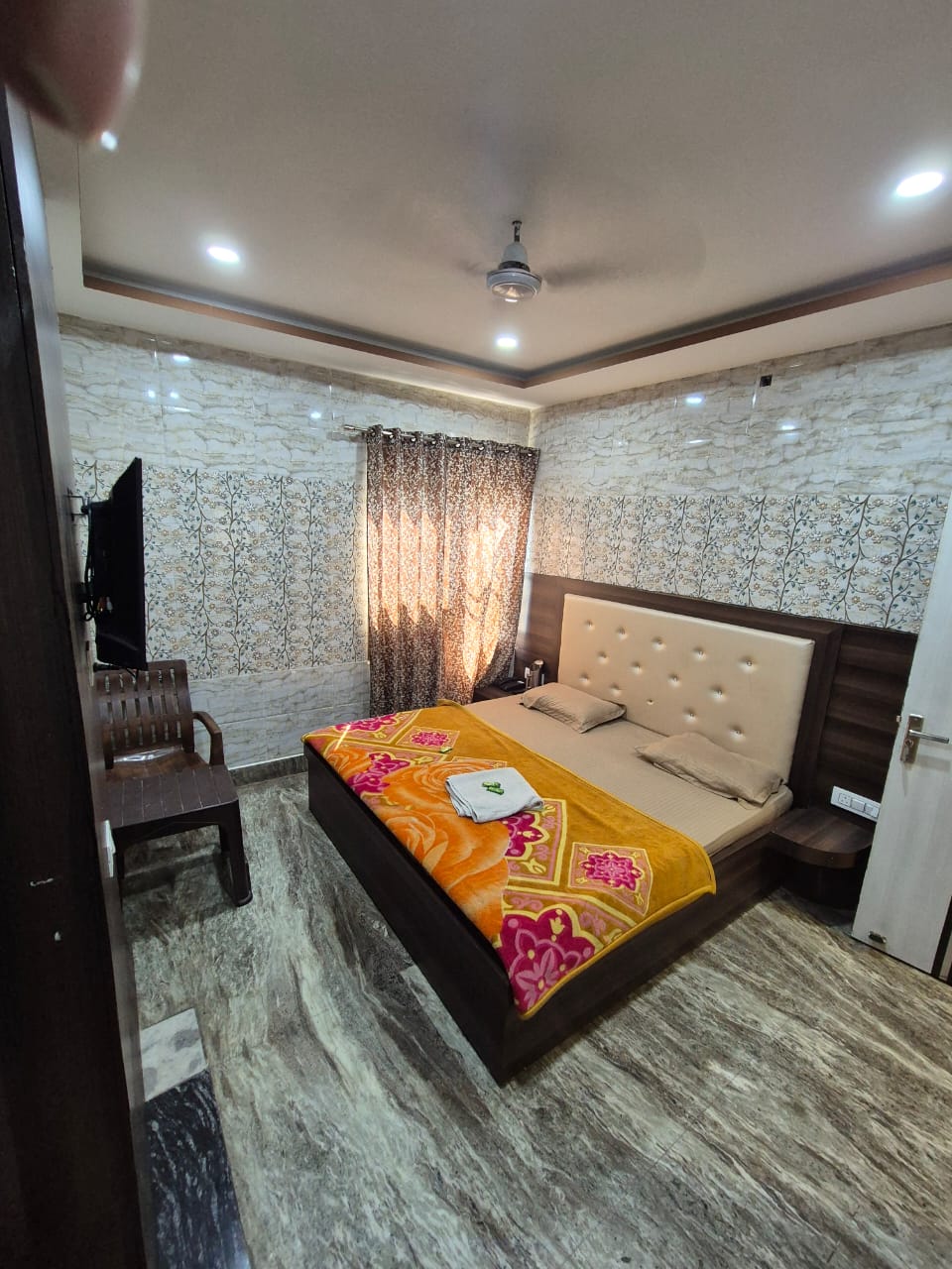 Sukoon Guest House - Tap to explore photos