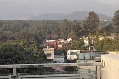 Doon Holiday Stay  Unit  2