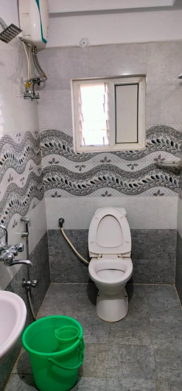 SS STAYS SERVICED APARTMENTS - HITEX - Tap to explore photos