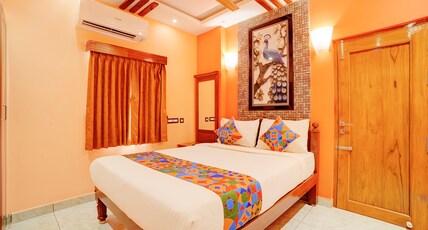 FabHotel Le Pondy Room Type - Deluxe Room