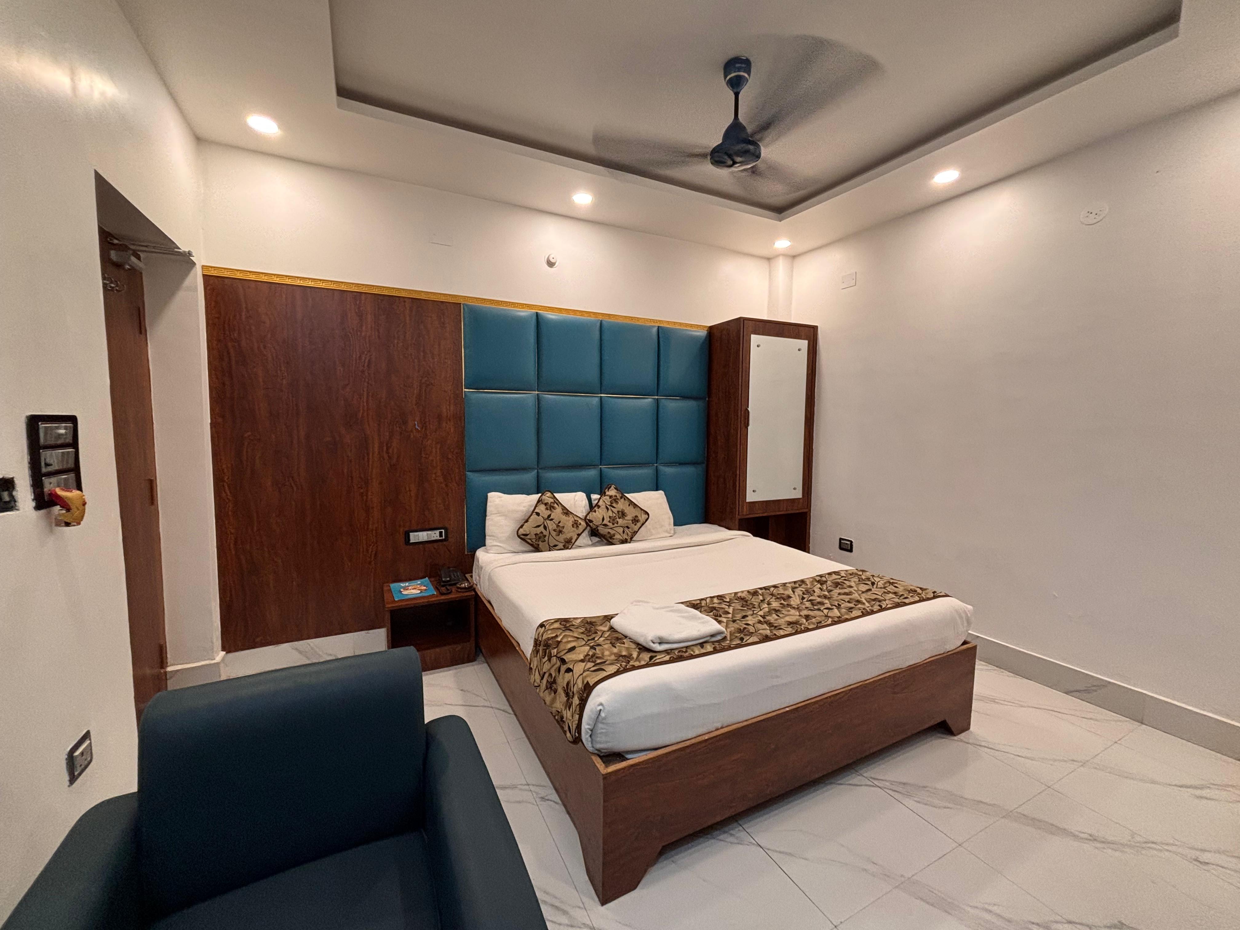 HOTEL WISDOM CELEBRATION - Tap to explore photos