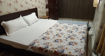 The Gunjan Villa Palace Room Type - Bedroom No 04
