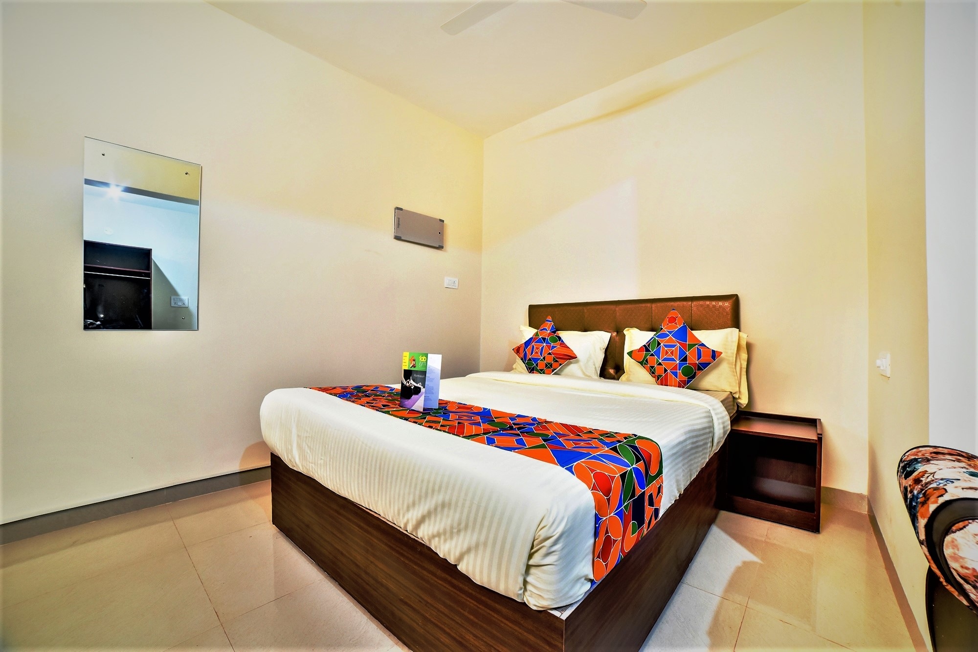 FabHotel K7 Trends - Nr. Calangute Beach - Tap to explore photos