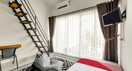Capital O 90983 Harmony Easy Stay Room Type - Indonesia Suite Family