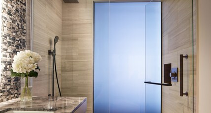 InterContinental Hotels BELLEVUE AT THE AVENUE Room Type - 1 King Premium