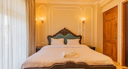 King Palace Room Type - Queen Suites