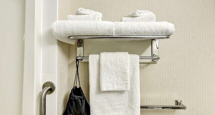 Best Western Plus Sunrise Inn Room Type - Accessible - 1 Queen, Non-Smoking, High Speed Internet Access, Sofabed, Handicap Room, Full Breakfas