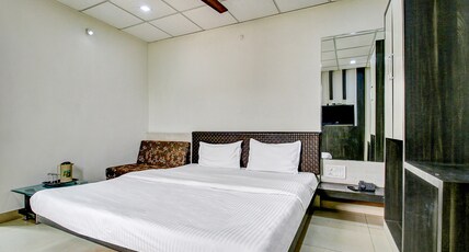 FabHotel Prime Manjeet Room Type - Deluxe Room