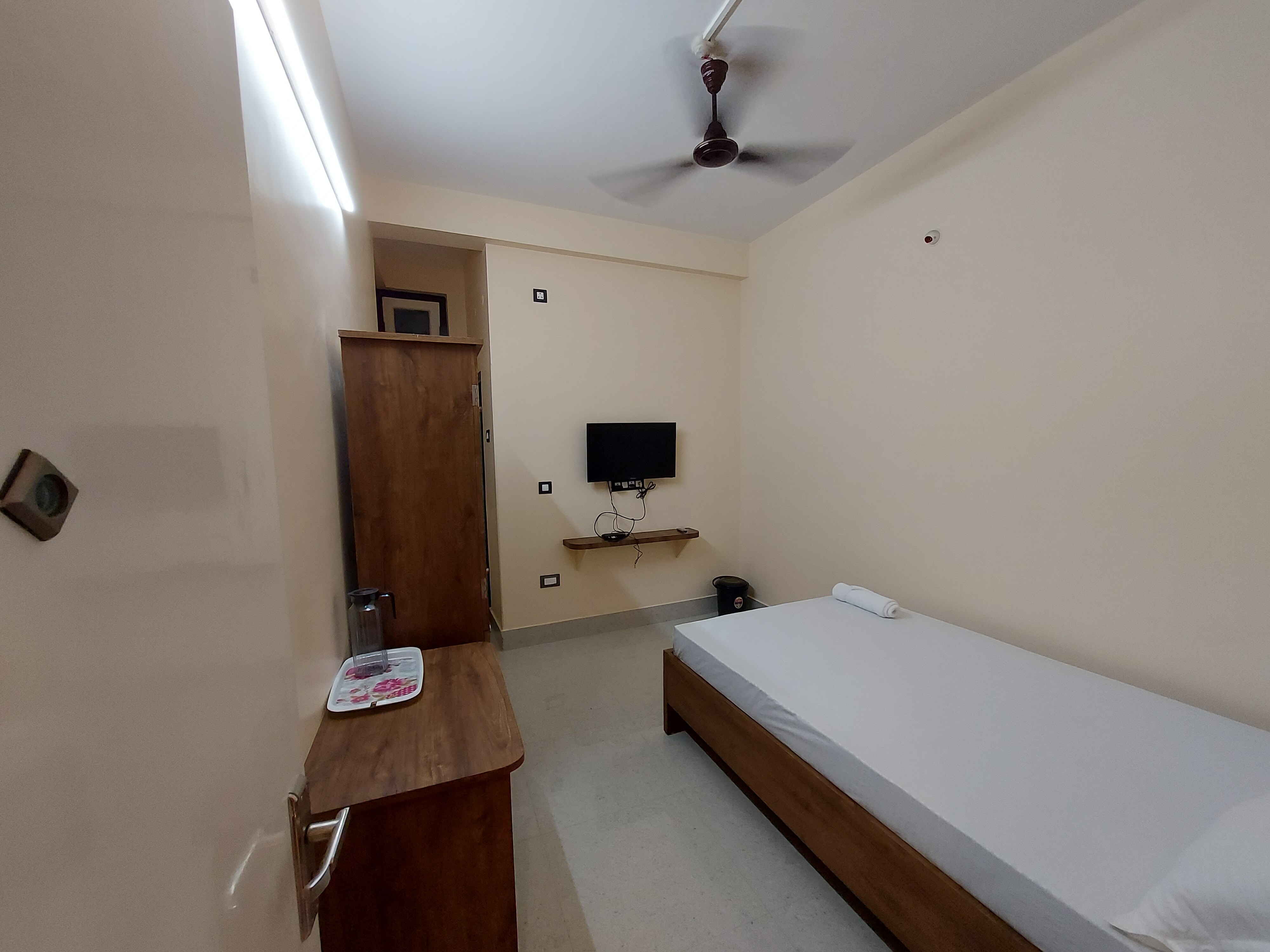 Hotel Hari Gayatri Regent - Tap to explore photos
