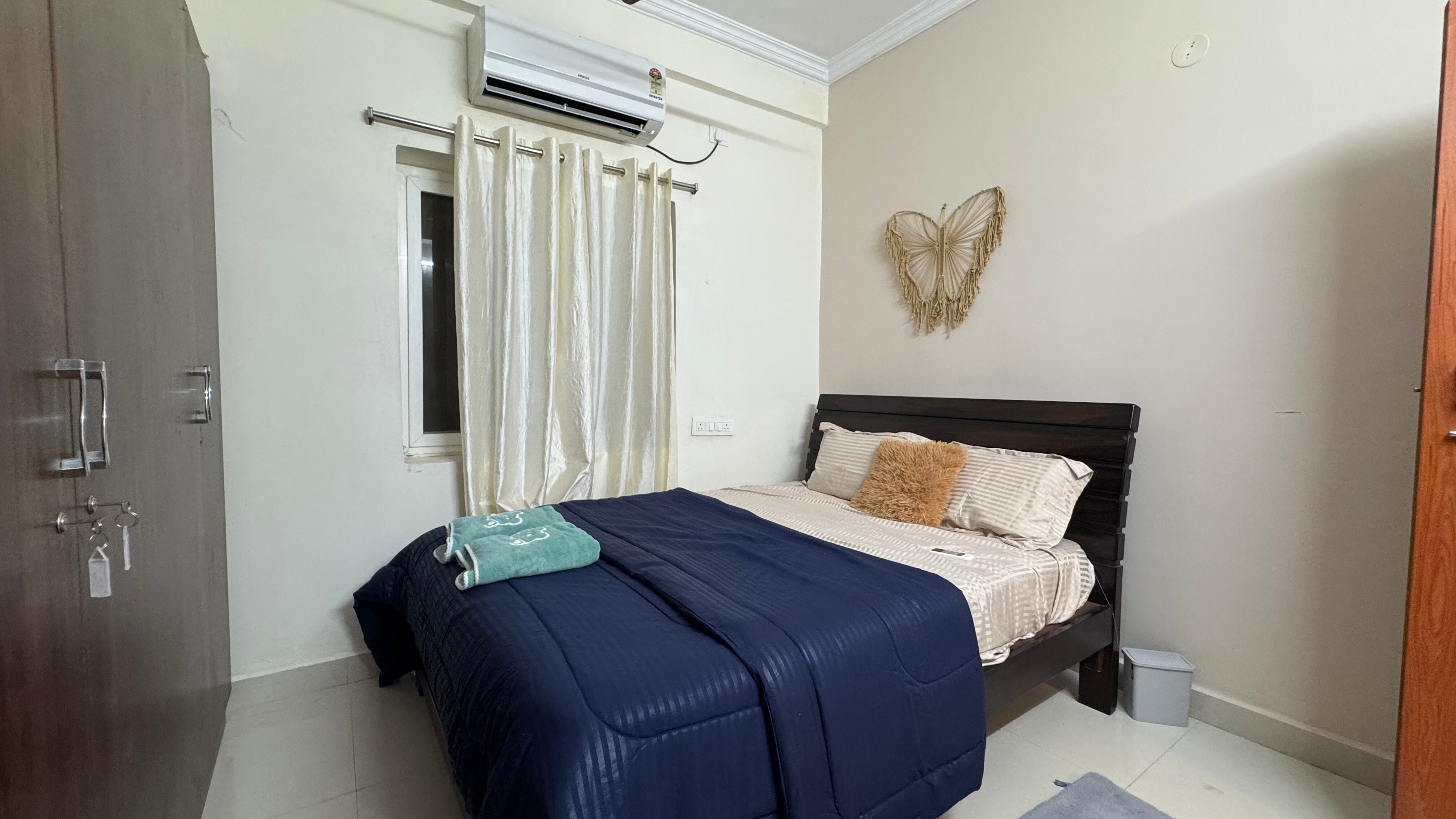 2BHK Near Flat Near Gachibowli - Tap to explore photos