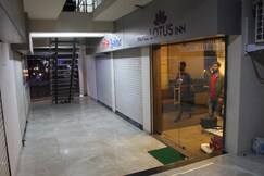 Hotel Lotus Inn