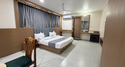 Hotel TGR Bharuch Room Type - Suite Room