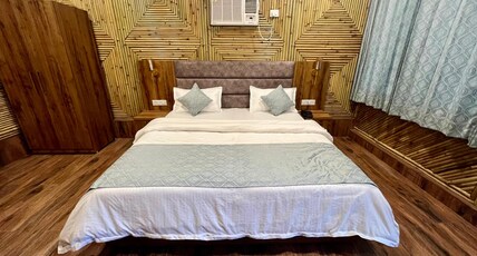 Bamboo garden cottages and cafe Room Type - Premium Cottage