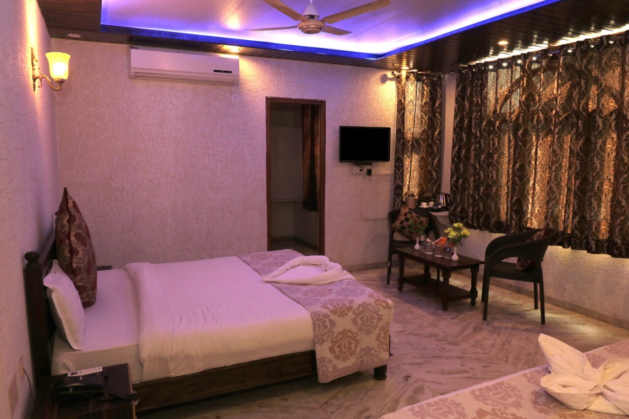 Hotel Darshan Palace,Udaipur. - Tap to explore photos