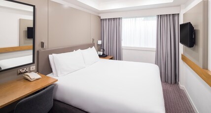 Crowne Plaza Nottingham Room Type - 1 Super King Bed Standard